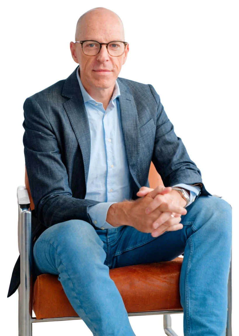 Erwin Hartenberg, seated